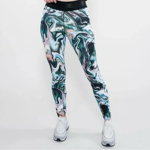 Nike Women's Marble Pattern Sports Leggings - Picture 2 of 7